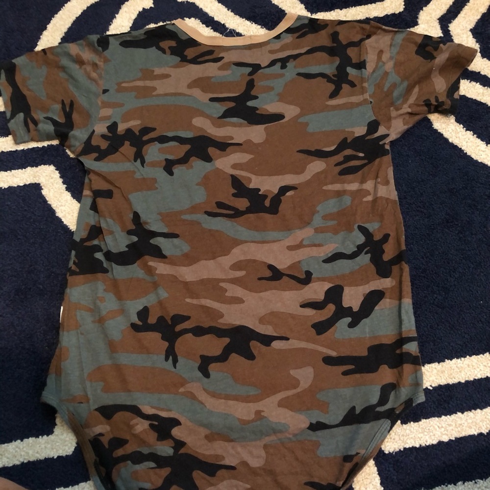 Camo T-Shirt - Picture 3 of 3